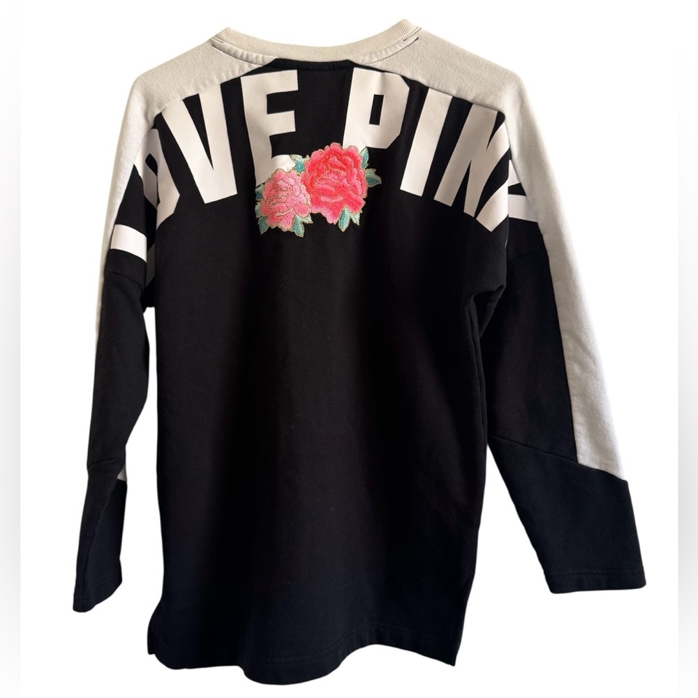 Victoria's Secret PINK Rose  Embroidered Floral Black White Sweater Size Small - Picture 2 of 13